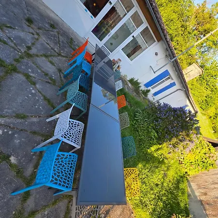 Maison Spacieuse A Floirac Avec Jardin Et Terrasse بيت للعطل