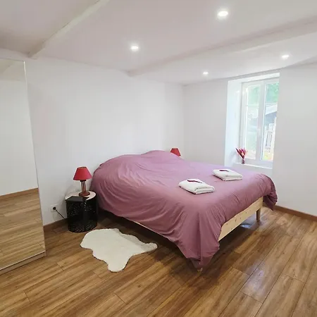 Maison Spacieuse A Floirac Avec Jardin Et Terrasse بيت للعطل Floirac (Charente-Maritime)