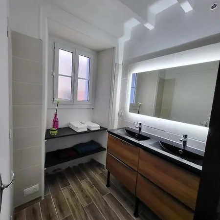 Maison Spacieuse A Floirac Avec Jardin Et Terrasse *
