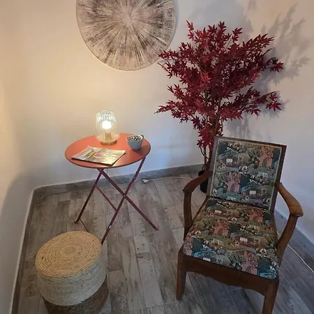 Maison Spacieuse A Floirac Avec Jardin Et Terrasse بيت للعطل