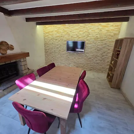 Maison Spacieuse A Floirac Avec Jardin Et Terrasse بيت للعطل